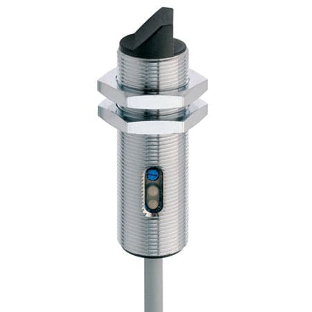 Standard Diffuse M18 40...600 mm Chrome plated brass 3/4 turn pot. LED, red 660 nm